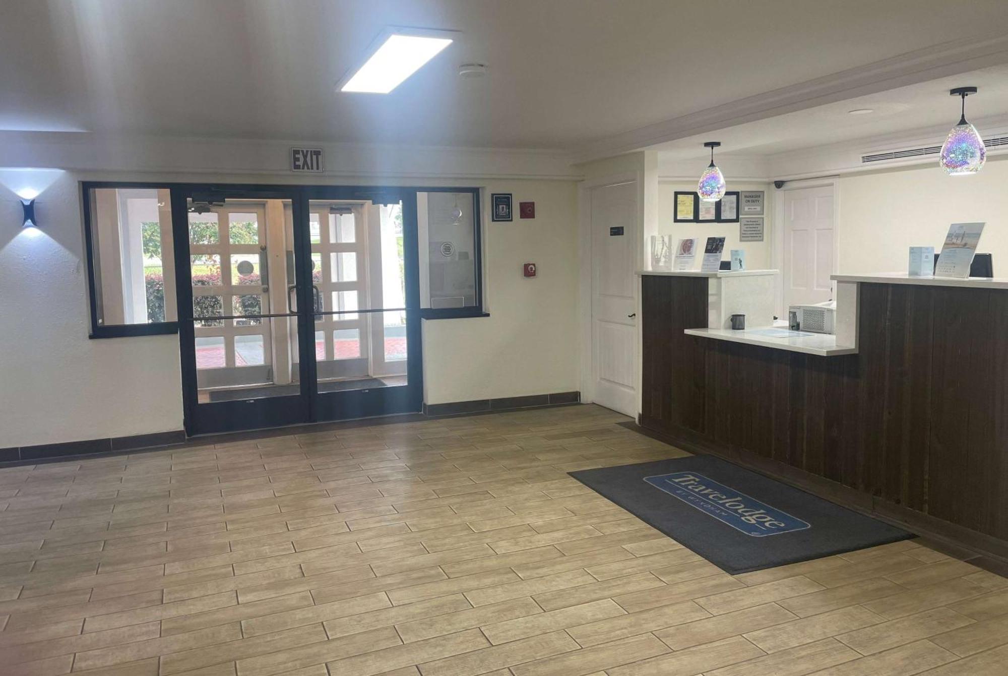 Travelodge By Wyndham Tuscaloosa Esterno foto
